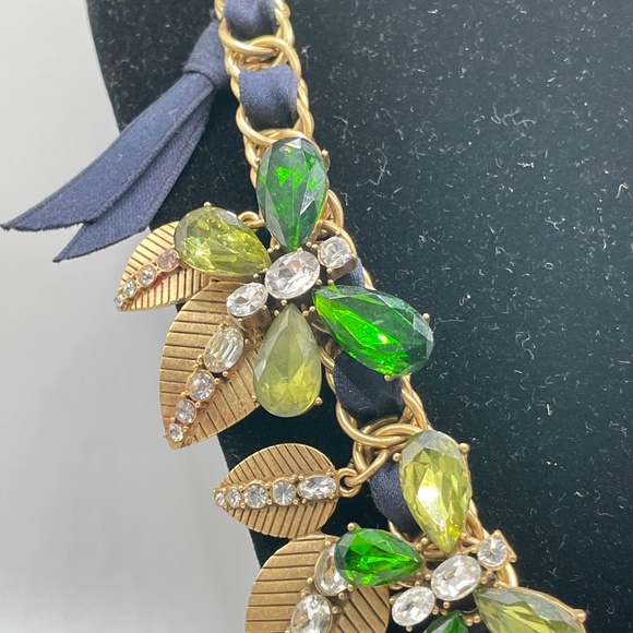 Ann Taylor Statement Necklace Gold Tone Vintage Glass Green Butterfly Rhinestone - Picture 13 of 14